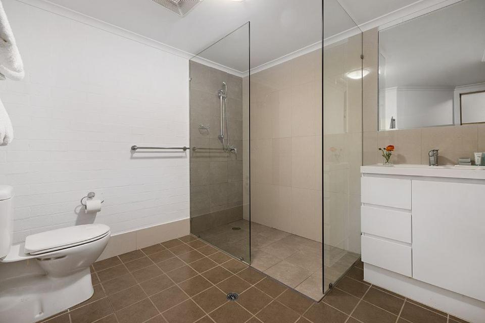 Oxley Court Serviced Apartments Канбера Екстериор снимка